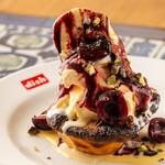 dish-tokyogastronomycafe - アメリカンチェリーパイ