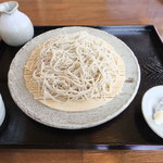 天もり(1,600円)の蕎麦(アップ)