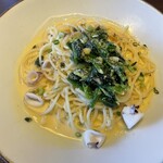 鎌倉パスタ - やりいかとほうれん草のクリームソース