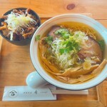 中華そば 肴 yamago - 鶏塩そば(中)＋親鶏飯(小)