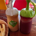 バーガーズ カフェ　トモトモ - 
