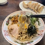 麺屋 真心 - 麺リフト