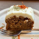 COMFORT Stand - キャロットケーキ