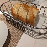 セ'ラヴィー!ナガノ - 人数分のバゲットは、一人３個までおかわりできるそうです。