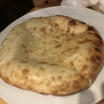 アジャンタ - 辛さにビビってチーズナンかい！