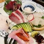 酒と肴 カキツバタ - お造り5種盛り