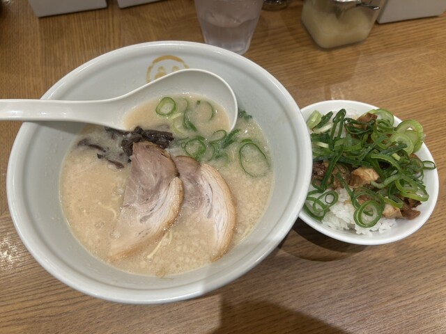 【豚骨醤油ラーメン麺硬めさま専用】東京エイリアンズ 缶バッジ 天空橋 カフェ 東京エイリアンズ カフェ 天空橋翔 缶バッジ3点セット - メルカリ