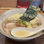 ジャパニーズ ラーメン 五感 - 