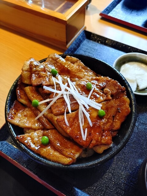 ぶた一家 - 西帯広（豚丼）の写真