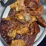 空 鶴橋総本店 - ホルモン系その1