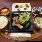 ごはん屋 はな - 