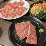 黒毛和牛焼肉 白か黒 - 