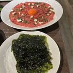 黒毛和牛焼肉 白か黒 - 