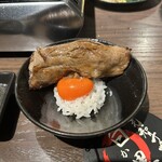 黒毛和牛焼肉 白か黒 - 