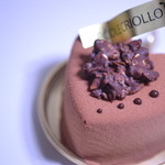 エコール・クリオロ 本店 - カラメル　ショコラ　口溶け滑らかなチョコレートムース？　上にはカリカリのナッツ？が乗っていて食感も楽しめる