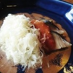 徳山鮓 - 鯖のなれと吉田牧場のカチョカバロ、トマトソース