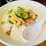 らｰめん いち庵 - なかなかの泡泡、柔らかメンマとモヤシも入ってる。