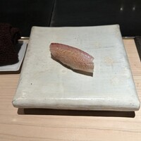 鮨m - 