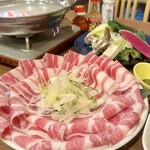 沖縄料理 あぐー豚 しゃぶしゃぶ AGU- - 