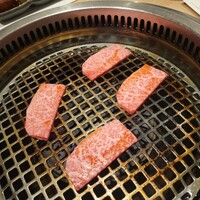 近江うし 焼肉 にくTATSU 青山本店 - 