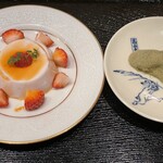 阿寓 - 【デザート】苺のムース　鶯餅