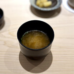 鮨 西崎 - 味噌汁界の頂点に近いところに鎮座しています(^^)