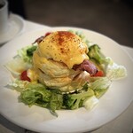 Cafe de Voila - ■一番人気 エッグベネディクト ￥1.900