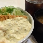 Ondoritei - 宮崎名物チキン南蛮丼（720円）