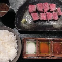 HIKARI - 