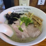 中華そば よしかわ - 濃厚牡蠣そば1100円　丼も牡蠣蕎麦専用？