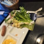 ダイヤモンドホテル - ブロッコリーいただきます～！