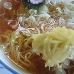 峠の茶屋 - セットのラーメン　麺