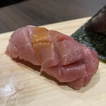 ほぼ玉宮 スシノキモチ - マンゴーカットとろ