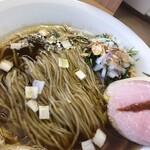 めん処 きよ洲 - ふすま入りの細麺が硬めで美味しい！