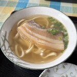 わぁ～家～ - 三枚肉そば（小）400円