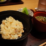 虎白 - お食事 味噌汁 香の物