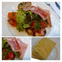 ペルケノー - 前菜盛り合わせ・・蛸のマリネ・スモークサーモン・豚のパテ・生ハム・野菜サラダなど。
                相変わらずボリュームがあります。スモークサーモンが美味しかったですよ。