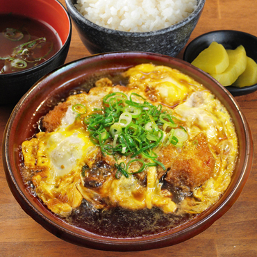 巨丼 Dangerous Large Katsudon Challenge! Pork Cutlet Diner Meals