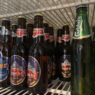 本格料理と一緒に楽しめる本場のビールをはじめ、多彩な品揃え