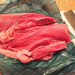 魚幸水産 - 剥き身用マグロ、これ全部で1500円！