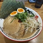 とんこつ愛があふれてる ラーメン とりこ - 料理写真: