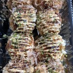 はなまる - 料理写真:たこ焼き（8個）　¥450