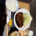 黒部トンテキ八角 - トンテキロース定食