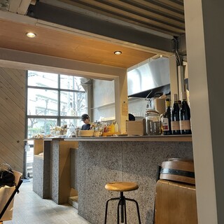 イエロー カフェ_2