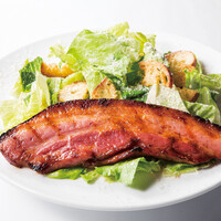 シーザーサラダ プレミアムベーコン付き