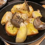 お通しおでん食べ放題 1口手羽先 手羽ヤロウ - 