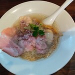 ヌードル マイスター 源九 - 特製貝だし塩ラーメン  1000円
