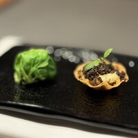 アルゴリズム - トリュフのタルト・トマトとキャベツのマドレーヌ