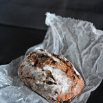 cimai - "葡萄乾胡桃麪麭（ほしたるえびかづらのみとくるみぱん）S（こぶり）"