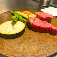 大阪鉄板焼き 神戸牛 TATARA - 